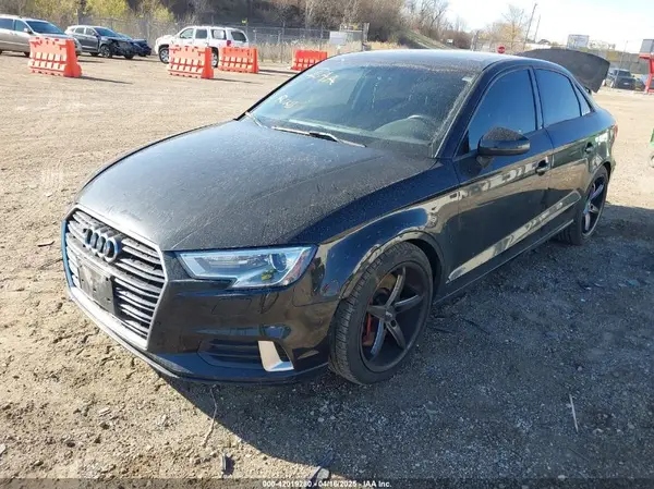 WAUBEGFF1KA088047 2019 AUDI A3 - Image 2