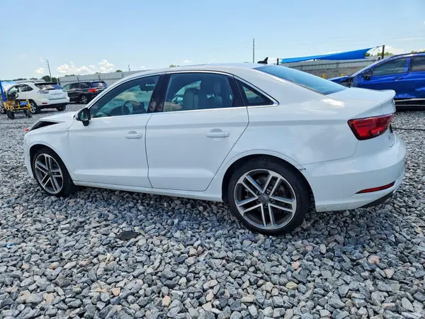 WAUBEGFF7KA125277 2019 AUDI A3 - Image 2