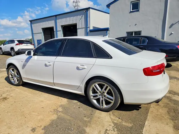 WAUBFAFL5GN013643 2016 AUDI A4 - Image 2