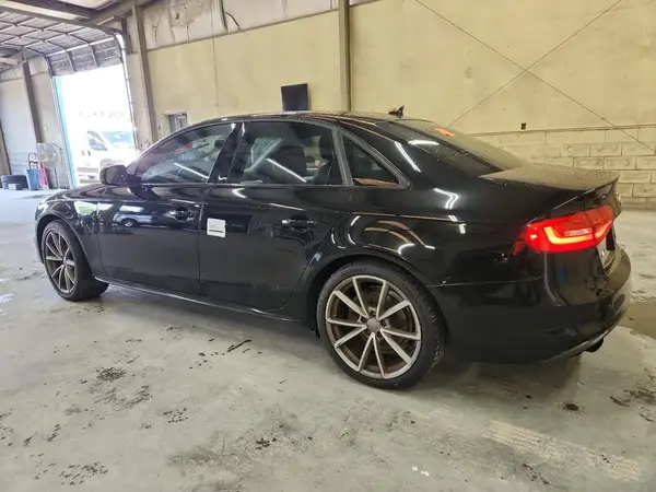 WAUBFAFLXGA012902 2016 AUDI A4 - Image 2