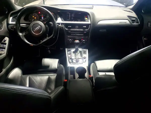 WAUBGAFLXGA010581 2016 AUDI RS4 - Image 8