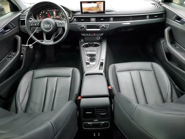 WAUBNAF43HN021110 2017 AUDI A4 - Image 8
