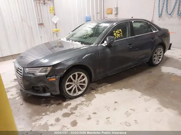 WAUBNAF45HN017057 2017 AUDI A4 - Image 2