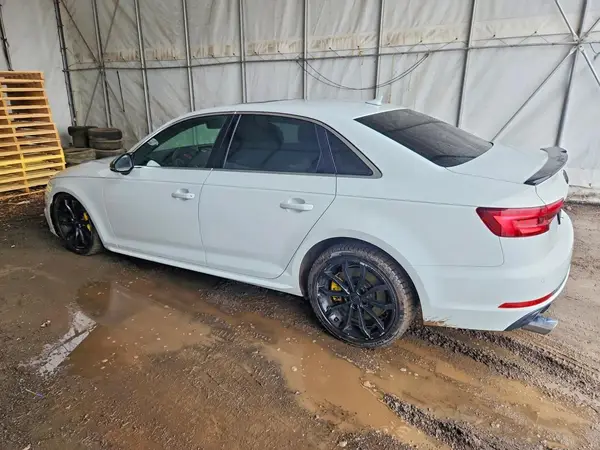 WAUBNAF47JN003795 2018 AUDI A4 - Image 2