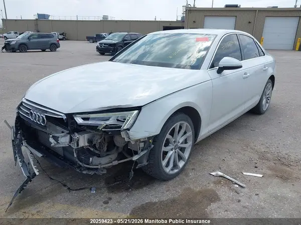 WAUBNAF48HN066284 2017 AUDI A4 - Image 2