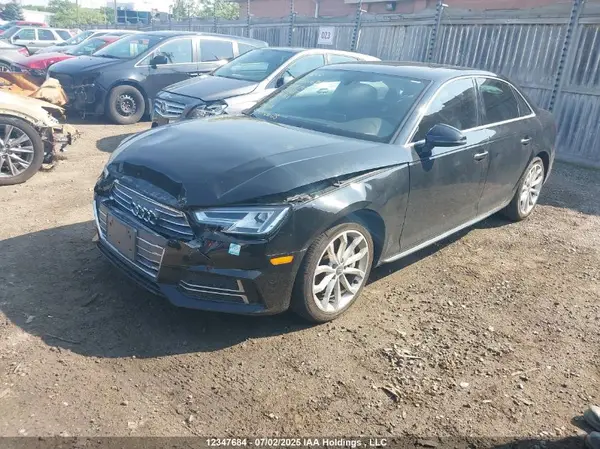 WAUBNAF4XJA183703 2018 AUDI A4 - Image 2