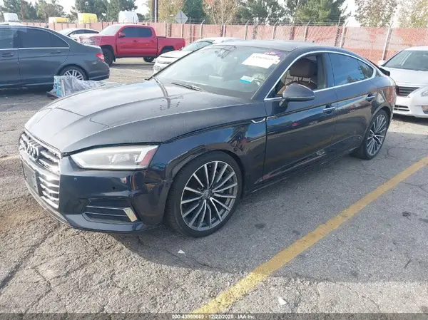 WAUBNCF50JA010910 2018 AUDI A5 - Image 2