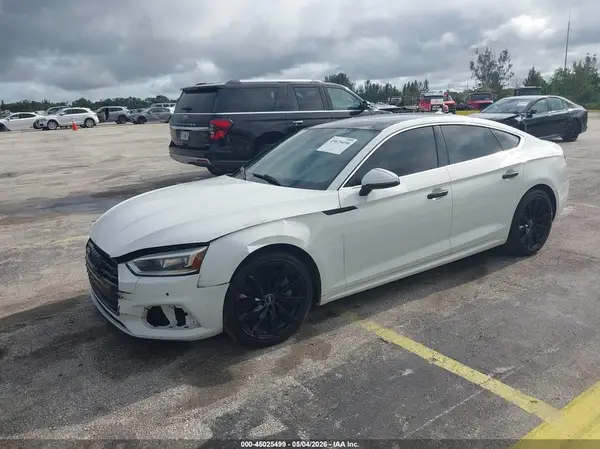 WAUBNCF52JA057727 2018 AUDI A5 - Image 2