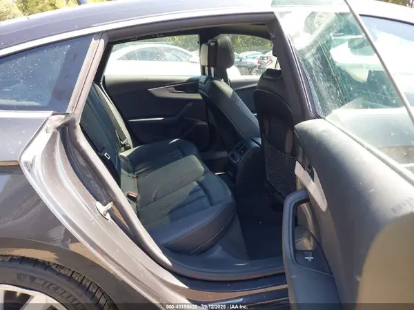 WAUBNCF52JA078867 2018 AUDI A5 - Image 8