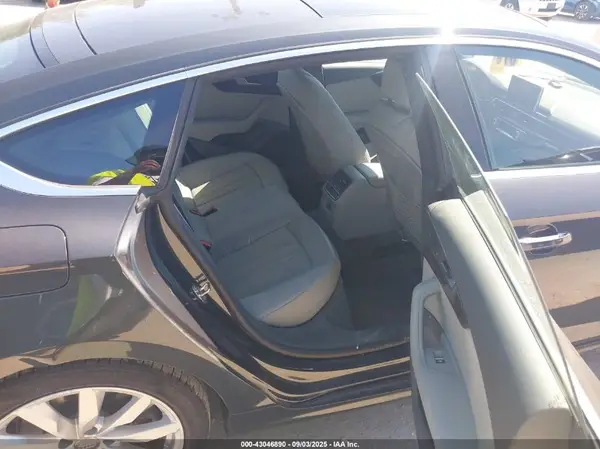 WAUBNCF52JA130093 2018 AUDI A5 - Image 8
