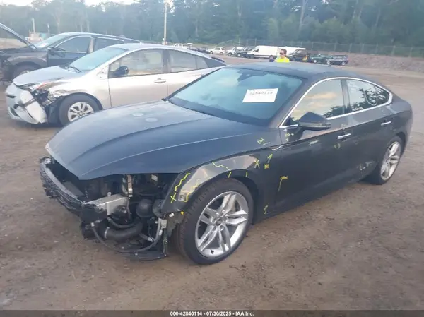 WAUBNCF52KA029671 2019 AUDI A5 - Image 2