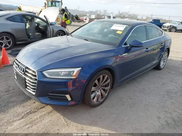 WAUBNCF53JA052701 2018 AUDI A5 - Image 2