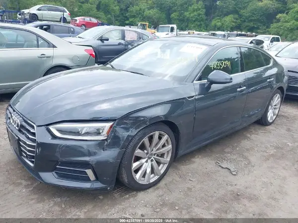 WAUBNCF54JA011025 2018 AUDI A5 - Image 2
