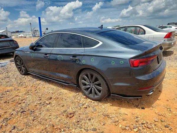 WAUBNCF54JA057194 2018 AUDI A5 - Image 2