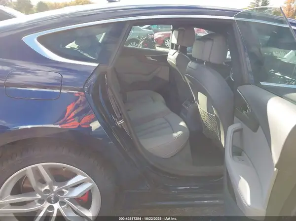 WAUBNCF54KA028375 2019 AUDI A5 - Image 8