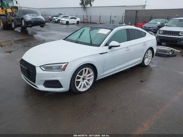 WAUBNCF55KA044455 2019 AUDI A5 - Image 2