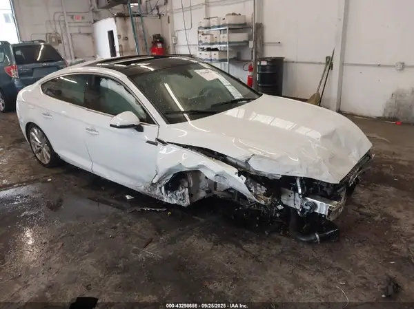 WAUBNCF56JA057195 2018 AUDI A5 - Image 1