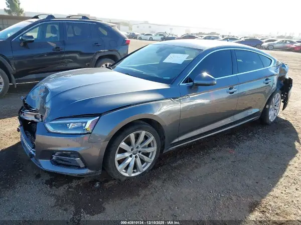 WAUBNCF57JA081683 2018 AUDI A5 - Image 2