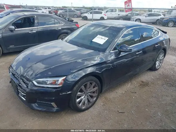 WAUBNCF58JA084933 2018 AUDI A5 - Image 2