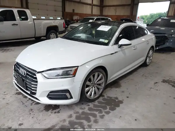 WAUBNCF58JA095852 2018 AUDI A5 - Image 2