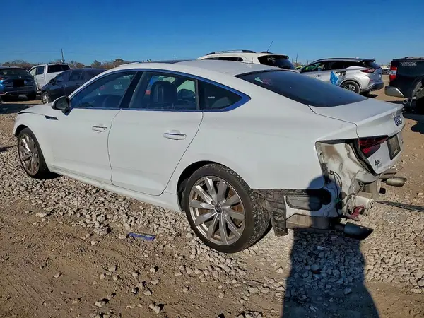 WAUBNCF59JA107085 2018 AUDI A5 - Image 2