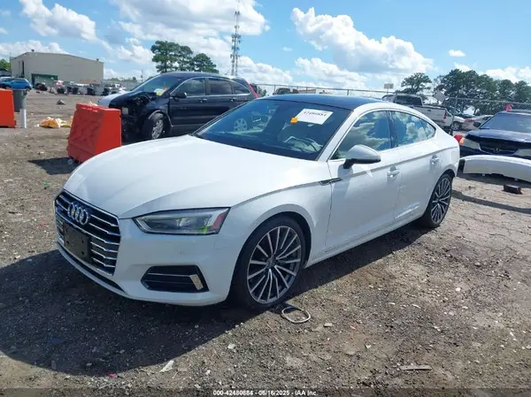 WAUBNCF5XJA013278 2018 AUDI A5 - Image 2