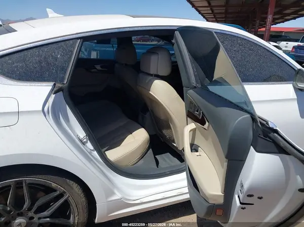 WAUBNCF5XJA014740 2018 AUDI A5 - Image 8
