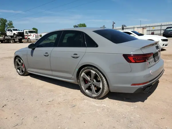 WAUC4AF41KA069243 2019 AUDI RS4 - Image 2