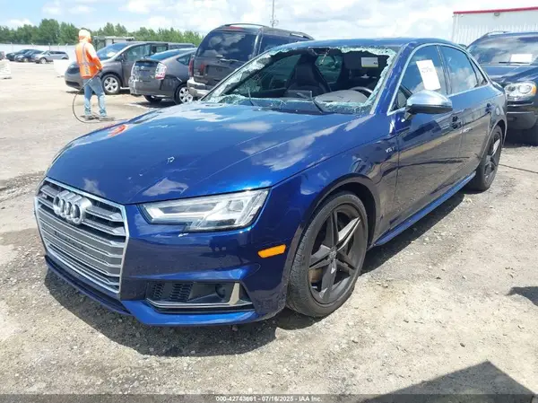 WAUC4AF42JA075888 2018 AUDI S4 - Image 2