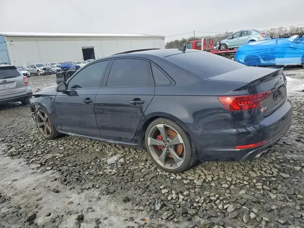 WAUC4AF43JA057917 2018 AUDI RS4 - Image 2