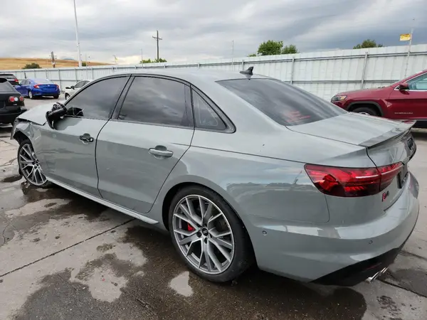 WAUC4AF43NA033266 2022 AUDI S4 - Image 2