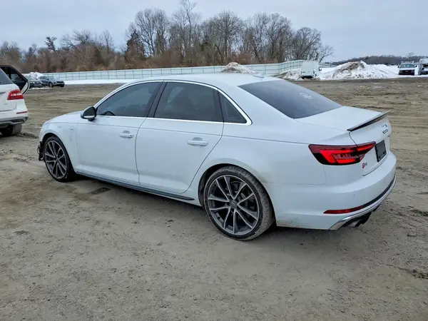 WAUC4AF44JA075939 2018 AUDI S4 - Image 2