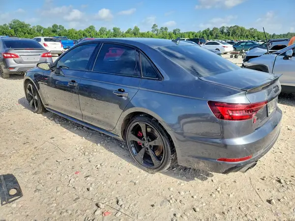 WAUC4AF45JA065520 2018 AUDI RS4 - Image 2