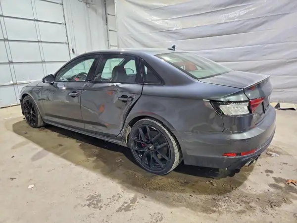 WAUC4AF45KA009949 2019 AUDI RS4 - Image 2