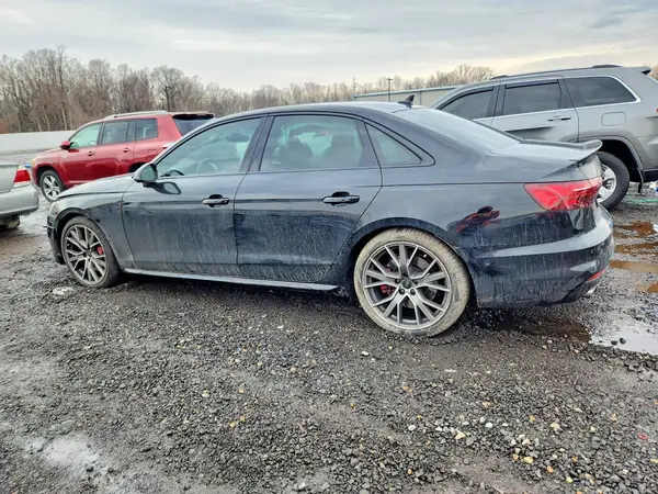 WAUC4AF46NA044746 2022 AUDI RS4 - Image 2