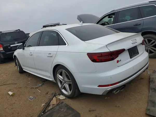 WAUC4AF48KA041973 2019 AUDI RS4 - Image 2
