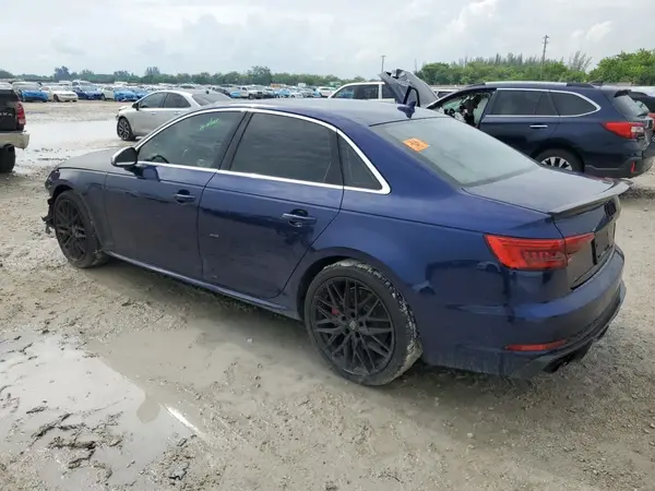 WAUC4AF49JA002064 2018 AUDI RS4 - Image 2