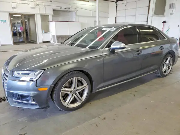 WAUC4AF4XJA078571 2018 AUDI RS4