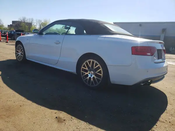 WAUC4AFH5GN000624 2016 AUDI RS5 - Image 2