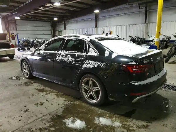 WAUC4BF41JA020581 2018 AUDI RS4 - Image 2