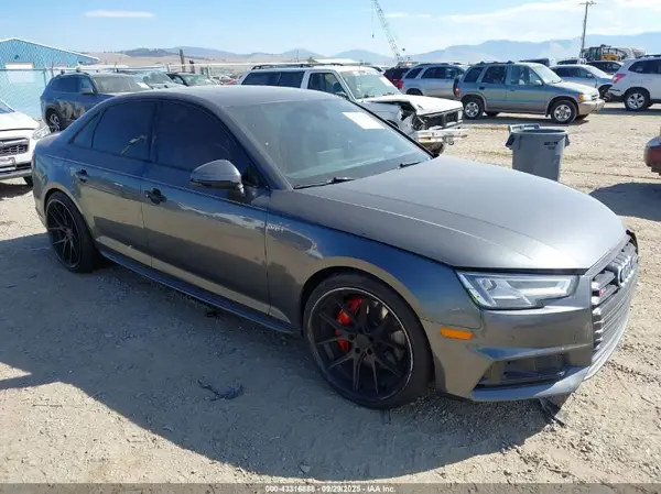 WAUC4BF48JA011313 2018 AUDI S4