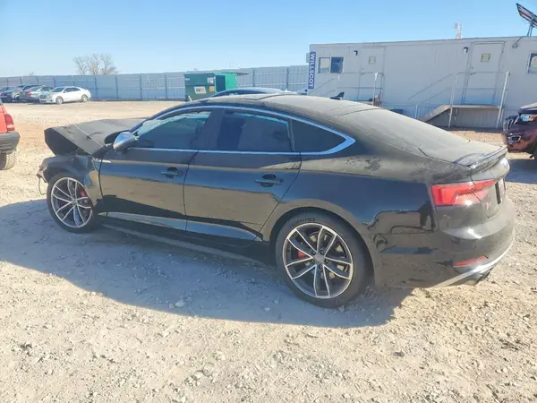WAUC4CF50JA003561 2018 AUDI S5 - Image 2