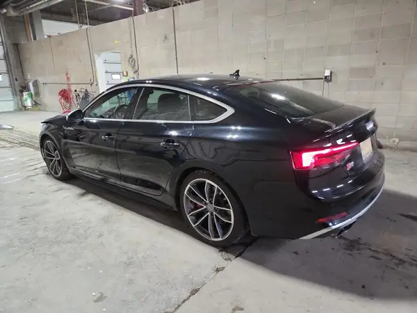 WAUC4CF50JA034390 2018 AUDI S5 - Image 2