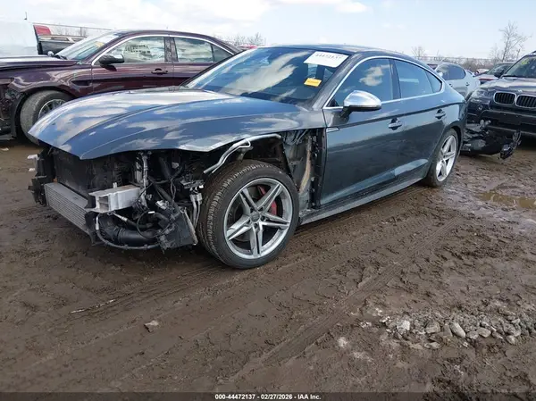 WAUC4CF50JA059564 2018 AUDI S5 - Image 2