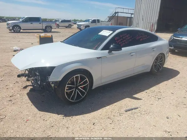 WAUC4CF50KA000676 2019 AUDI S5 - Image 2
