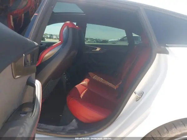 WAUC4CF50KA000676 2019 AUDI S5 - Image 8