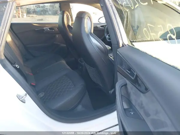 WAUC4CF50KA078570 2019 AUDI S5 - Image 8