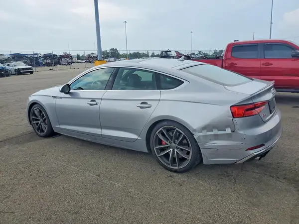 WAUC4CF51JA009918 2018 AUDI S5 - Image 2