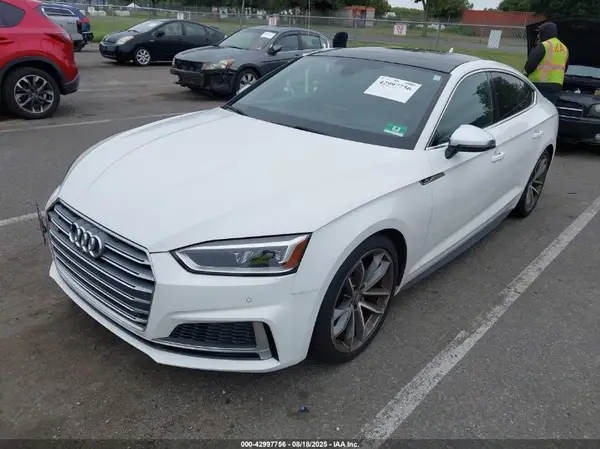 WAUC4CF51JA020000 2018 AUDI S5 - Image 2