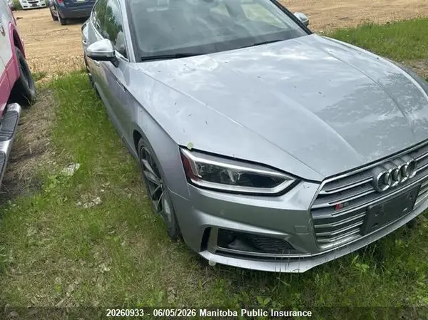 WAUC4CF51JA057791 2018 AUDI S5 - Image 2